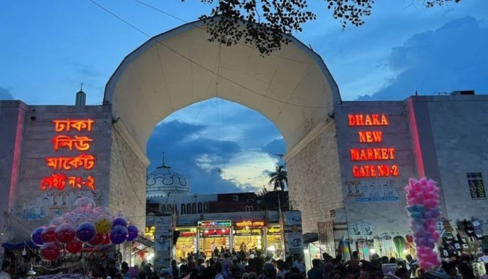 Shopping malls, markets to stay open till 10pm for Durga Puja