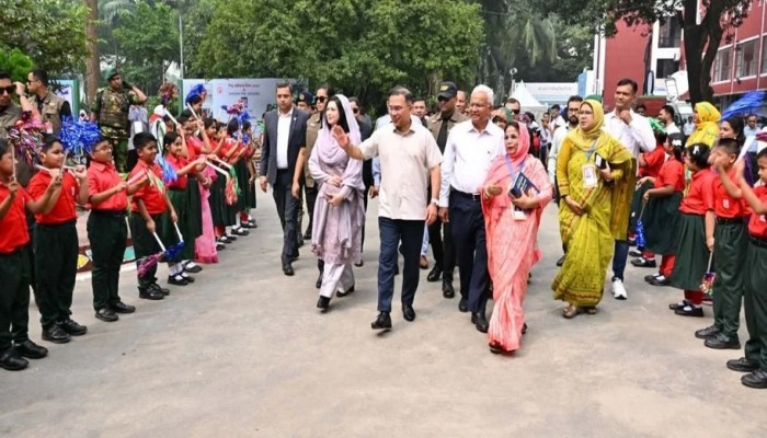 ​PM urges nurturing children with talent and human values