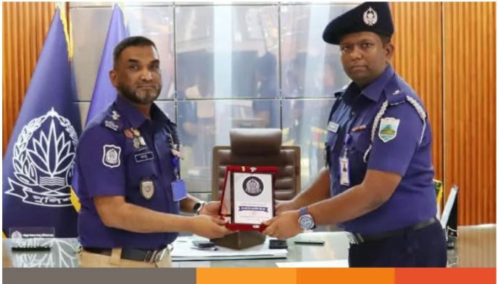 ​Nazran Rouf named best additional SP in Sirajganj