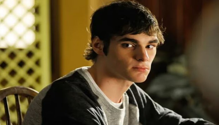 ​‘Breaking Bad’ actor RJ Mitte commits suicide