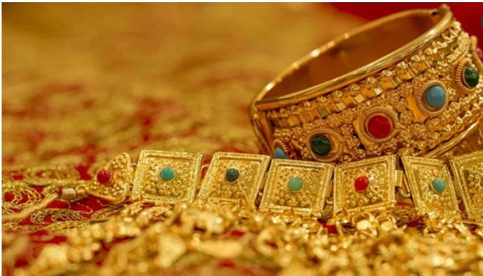 ​Gold prices cut by Tk3,266 per bhori