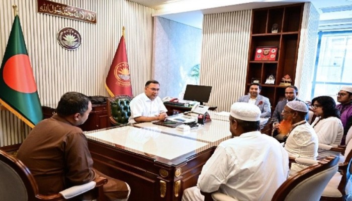 ​PM meets three inspiring individuals, assures support for their initiatives