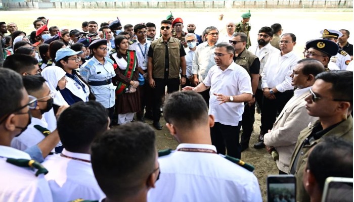 ​PM urges youths to join dengue prevention drive, sets hospital deadline