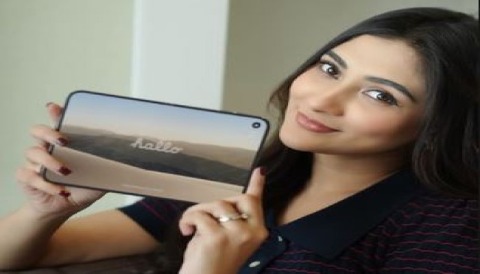 ​Apple’s first foldable iPhone Duo reaches customers